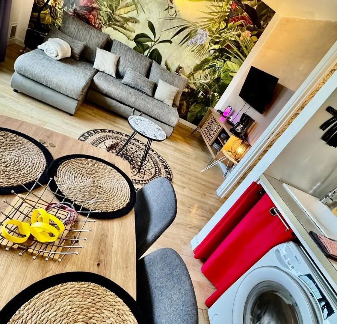 Apartment Bikini & Martini Residence Manganao Plage & Piscine Privee Saint-Francois
